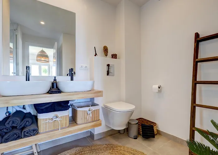 شقة Renovated Casaris Big Balcony And Sea View إِستيبونا