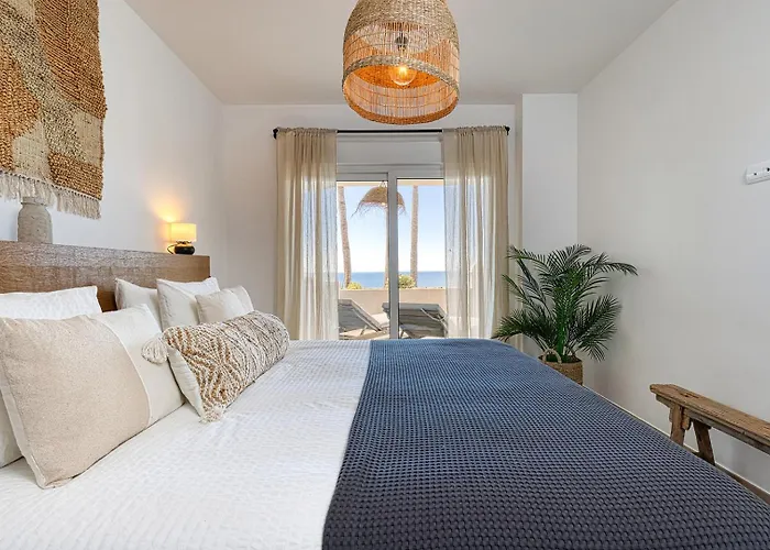 Renovated Casaris Big Balcony And Sea View