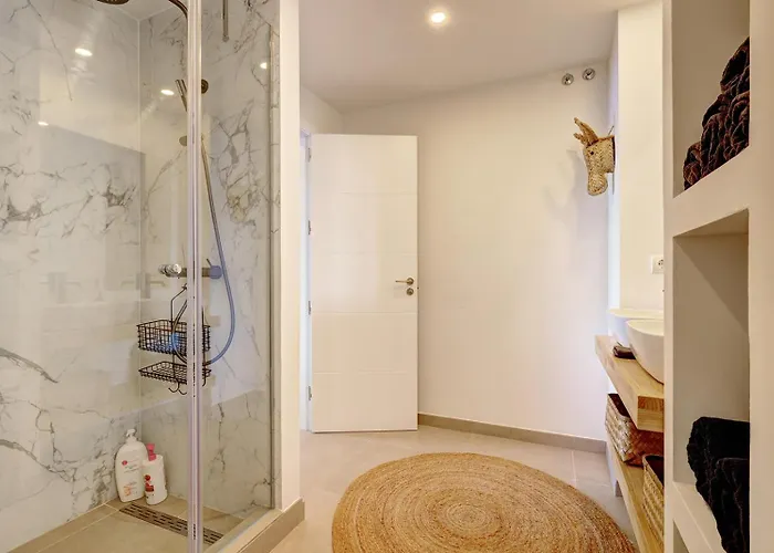 Renovated Casaris Big Balcony And Sea View